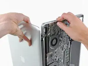 MacBook Pro 17" Unibody Display Replacement