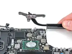 MacBook Pro 13" Unibody Late 2011 Heat Sink Replacement
