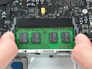MacBook Unibody Model A1278 RAM Replacement