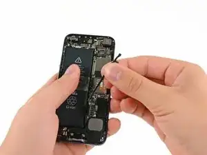 iPhone 5 Interconnect Cables Replacement