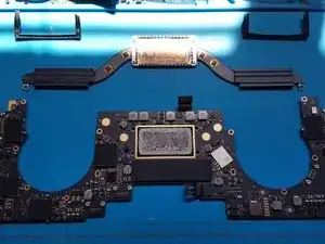 MacBook Pro 13" Touch Bar 2018 Heatsink Replacement