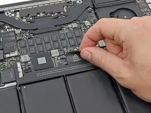 MacBook Pro 15" Retina Display Mid 2012 Battery Connector Replacement