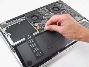 MacBook Pro 17" Unibody Battery Replacement