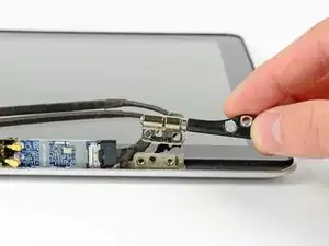 MacBook Pro 13" Unibody Mid 2010 Right Clutch Hinge Replacement