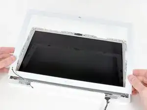 MacBook Core Duo Front Display Bezel Replacement