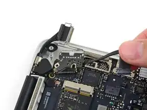 MacBook Pro 13" Retina Display Early 2015 MagSafe DC-In Board Replacement