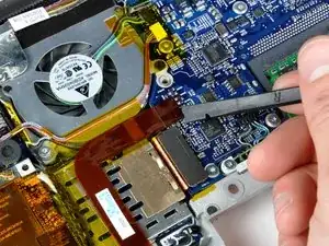 MacBook Pro 15" Core 2 Duo Models A1226 and A1260 Hard Drive Replacement