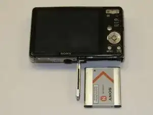 Sony Cyber-shot DSC-W690 Battery Replacement