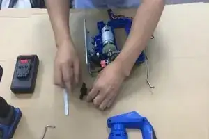 Put the switch next to the device. Remove the motor.