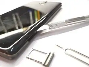 Nokia 8 Sirocco Teardown