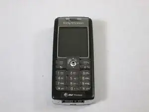 Disassembling Sony Ericsson QuickShare T630 Phone Enclosure