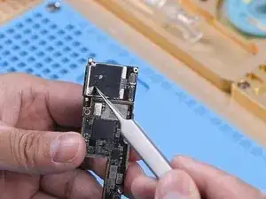 iPhone X SIM Card Reader Replacement