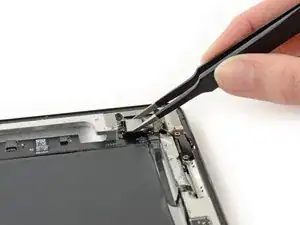 iPad 2 Wi-Fi EMC 2560 Rear Facing Camera Replacement