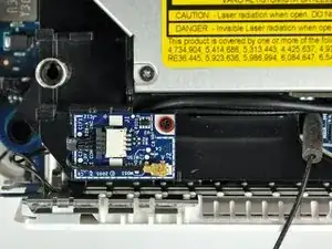Mac mini Model A1176 Bluetooth Board Replacement