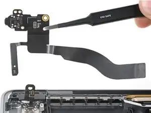 MacBook Pro 13" 2022 (M2) Headphone Jack Replacement