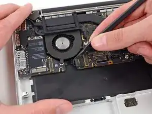 MacBook Pro 13" Retina Display Late 2012 Logic Board Assembly Replacement