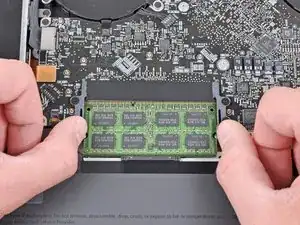 MacBook Pro 17" Unibody RAM Replacement