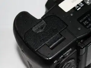 Sony Alpha A350 Battery Cover Replacement