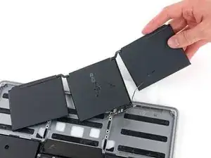 MacBook Pro 13" 2022 (M2) Battery Replacement