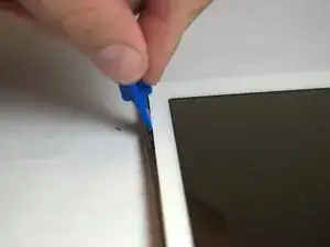 Disassembling Galaxy Tab S 10.5 Back Rim Cover