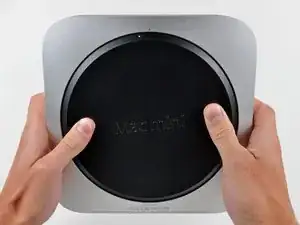 Mac mini Late 2012 Bottom Cover Replacement