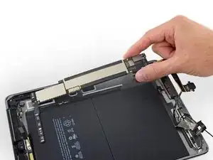 iPad 5 LTE Logic Board Replacement