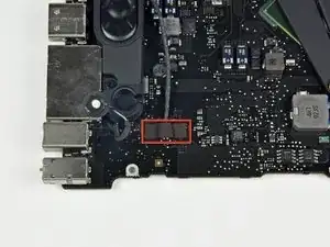 MacBook Pro 15" Unibody 2.53 GHz Mid 2009 Left Speaker Replacement