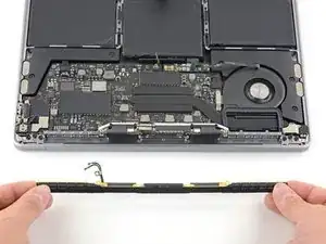 MacBook Pro 13" 2022 (M2) Antenna Bar Replacement