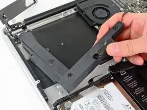MacBook Pro 15" Unibody Late 2011 Subwoofer & Right Speaker Replacement