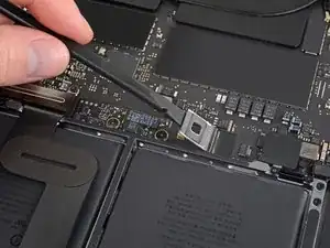 MacBook Pro 15" Touch Bar 2018 Battery Disconnection