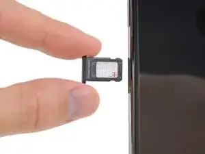 iPhone XS Max SIM Card Replacement