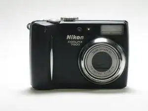 Nikon Coolpix 7900