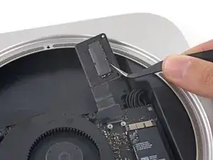Mac mini Late 2014 PCIe SSD Cable Replacement