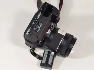 Sony Alpha DSLR- A850 Battery Replacement