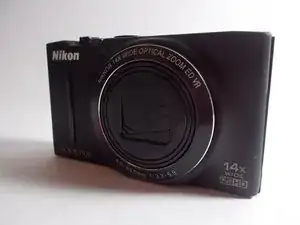 Nikon Coolpix S8200