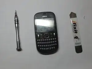 Nokia Asha 200 Teardown