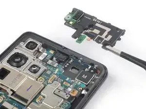 How to remove the laser AF module and earpiece speaker assembly in a Samsung Galaxy S21 Ultra