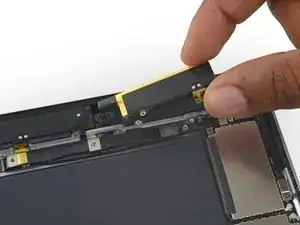 iPad mini 4 LTE Right Cellular Antenna Replacement