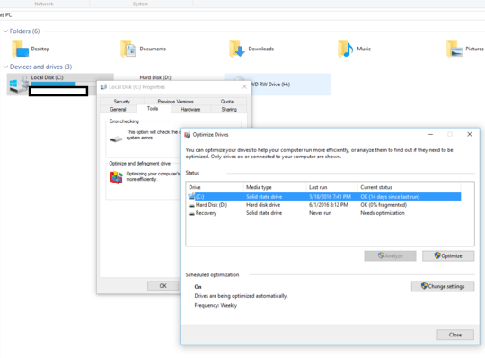 Checking the disk type in Windows 10 in English